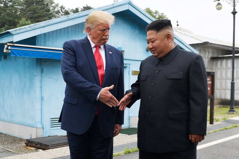 트럼프, 10월 APEC 오면… 김정은과 제2 판문점 회담 가능성