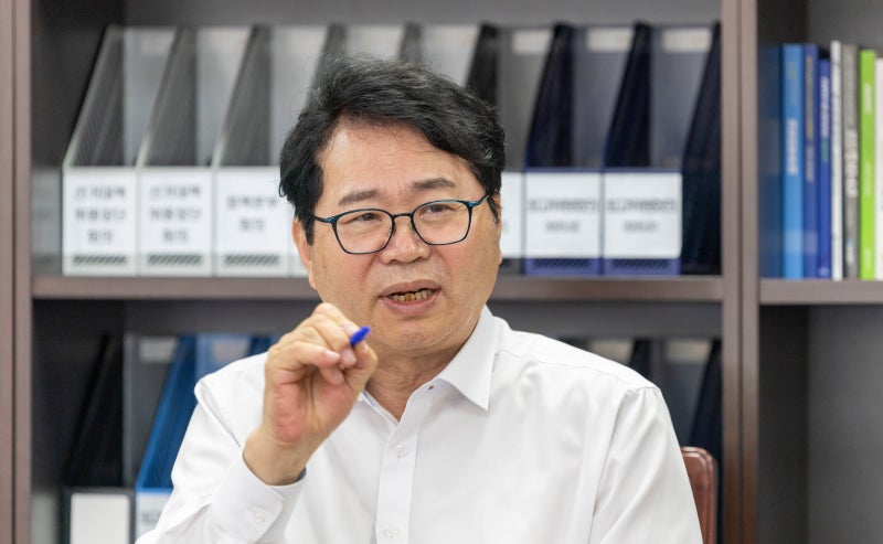 “0% 성장 막으려 사상 초유의 재정 투입 준비”