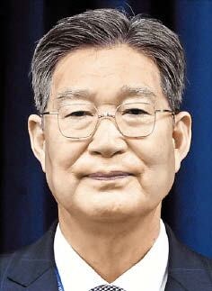 ‘李정부 첫 민정수석’ 오광수, 통일교 총재 변호인단 합류