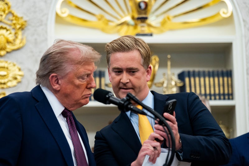 트럼프 “인공지능 딥페이크, 솔직히 조금 무서워”… 사망설에는 “가짜 뉴스” 일침