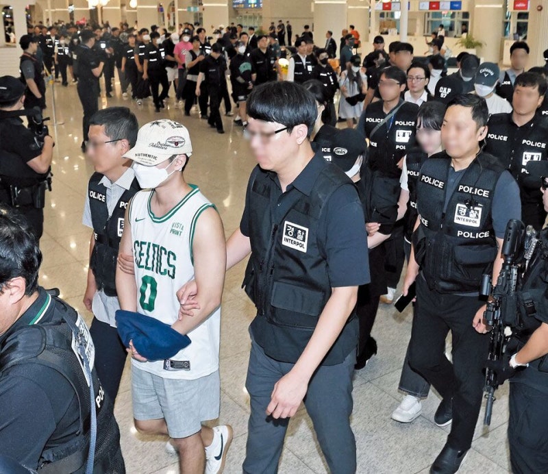 손도끼 협박범, 5조원대 도박단… 필리핀서 붙잡힌 한국 범죄자 49명 송환