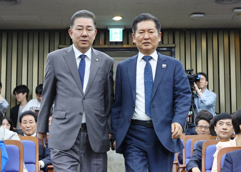 與 강경파 뜻대로 검찰 개혁… ‘행안부 밑에 중수청’ 유력