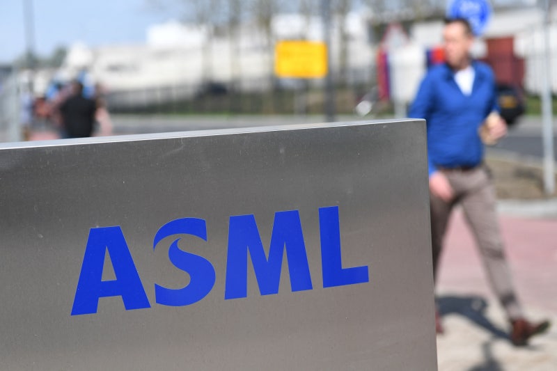 반도체 ‘수퍼을’ ASML, ‘유럽판 오픈AI’ 미스트랄 최대주주로