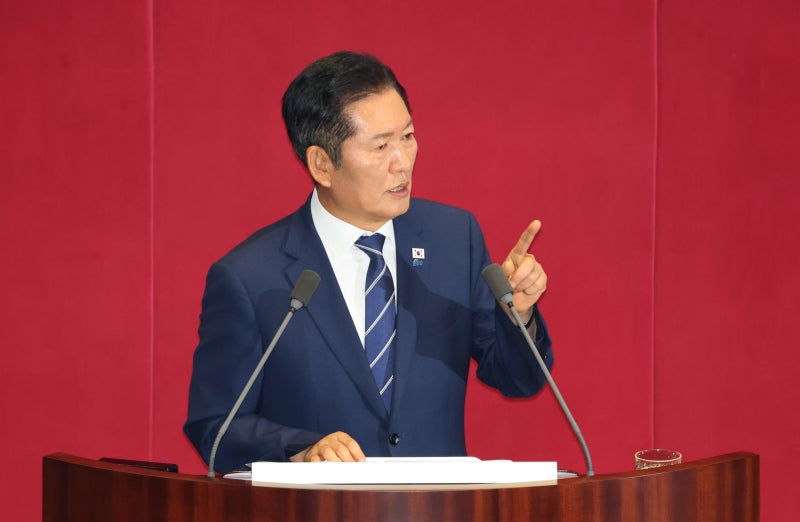 야당과 손잡은 다음날… ‘국힘 해산’ 꺼낸 정청래