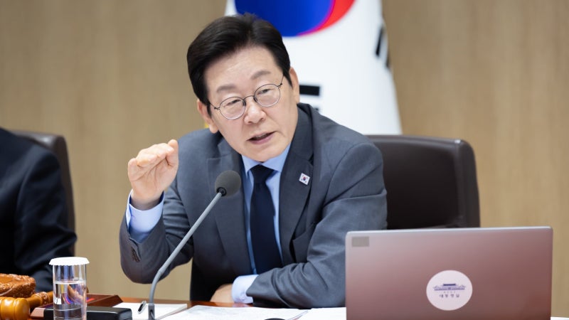 <b>국민성장펀드</b> 150조로 늘린다… 이 대통령, <b>국민</b><b>보고대회</b> 개최