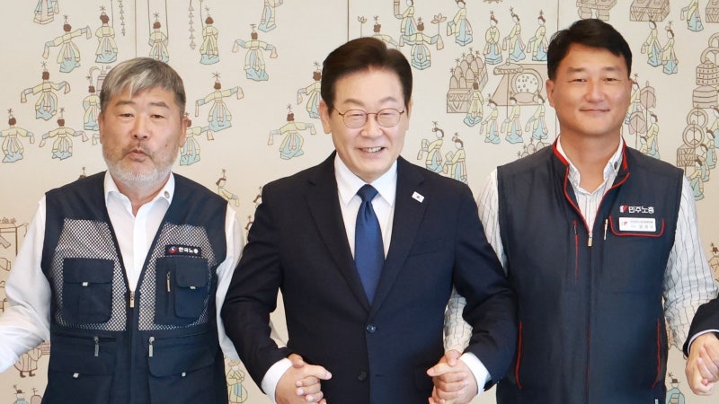 [사설] 고용 세습은 노조 특권 빙산의 일각일 뿐