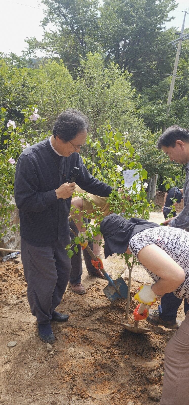 [산모퉁이 돌고 나니] 무궁화 골짜기를 만든 까닭
