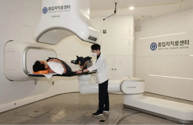 AI 시대엔 AI 전문가만 돈 번다고?...낙수효과 보는 업종 주목