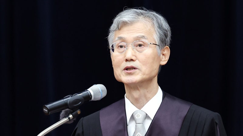 [김대중 칼럼] 한국의 민주주의는 무너질 수 있는가?