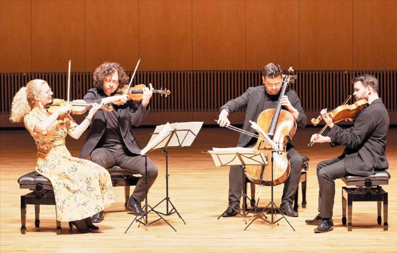 연주곡마저 똑같다… 유럽 두 실내악 명가 이틀 차 ‘서울 大戰’