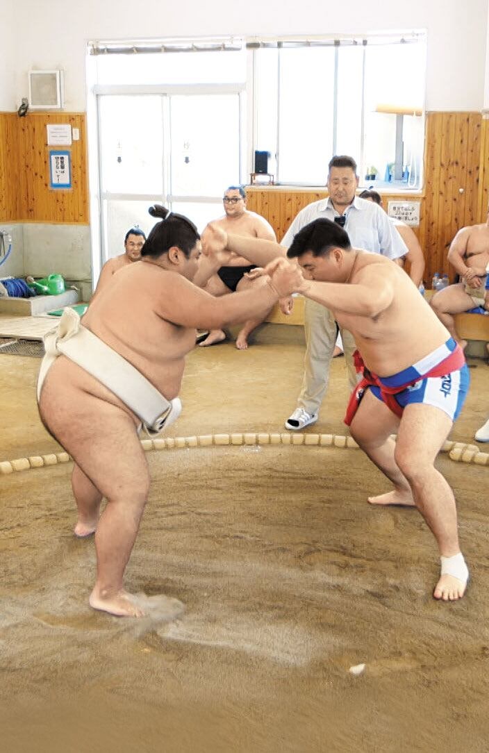 ‘씨름vs스모’ 한일전, 마술·인간탑 ‘트롯쇼’… 모두가 “언빌리버블”
