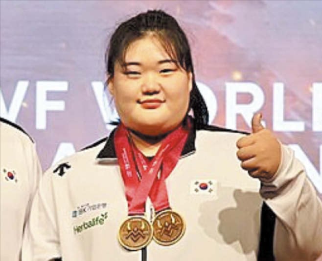 박혜정, 역도 세계선수권 3관왕
