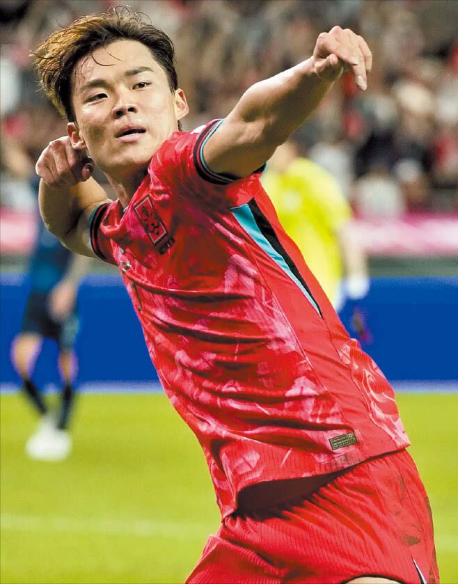 썰렁한 상암… 파라과이엔 승리