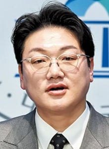 [단독] 이화영 前 변호사 “김현지가 전화해 검찰이 뭐 조사하는지 물었다”
