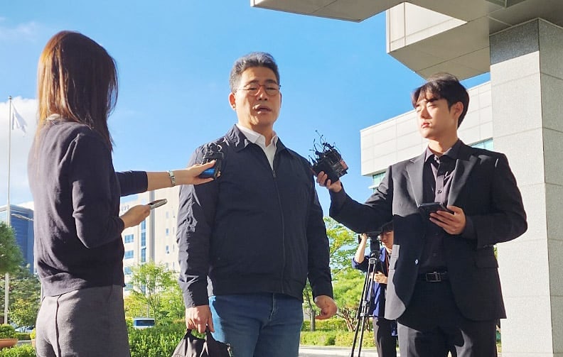 [사설] 개딸들 박수받던 검사와 경찰의 공개 충돌