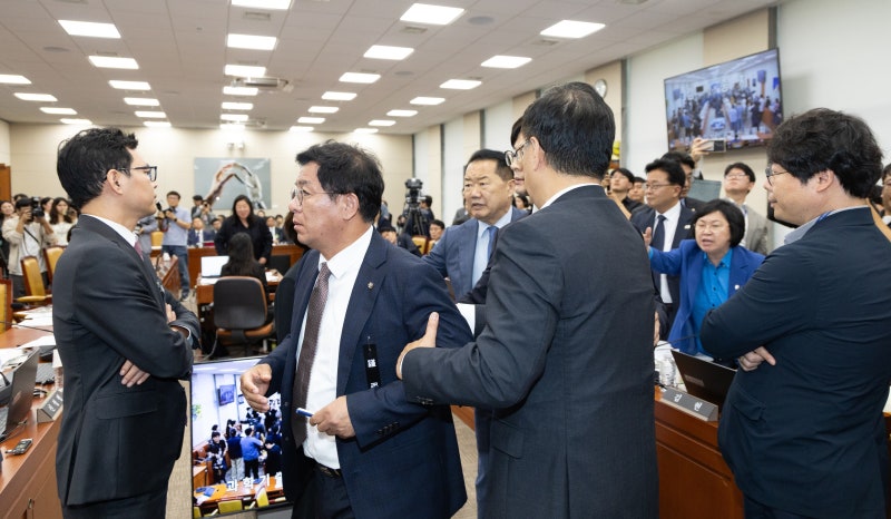 [사설] 국운 걸린 과학·기술은 알지도, 묻지도 않는 과방위