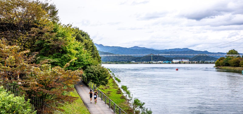 호반 도로 마라톤, 강변 따라 슬로 러닝… 마라톤 성지 달려볼까?