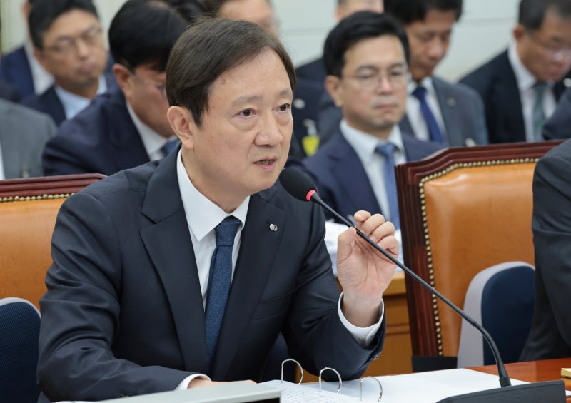 “자녀에게 양도하겠다”던 이찬진 금감원장, 여론 싸늘해지자 “아파트 한 채 정리할 것”