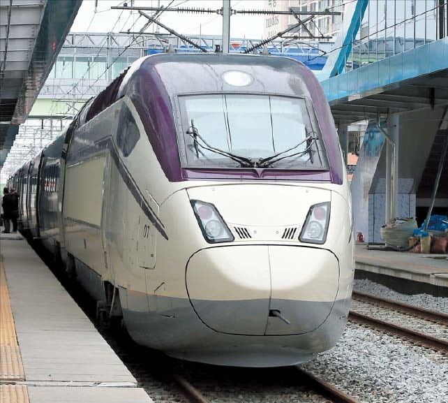 경부선보다 열차 수 적은 호남 KTX, 영호남 2.5배 인구 차이 감안한 운행