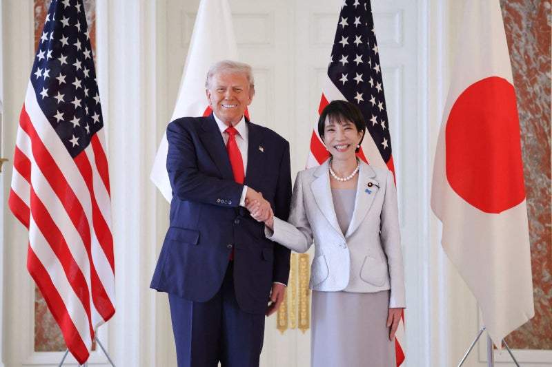 美日 밀착… <b>오타니</b> 경기 함께 보며 웃음꽃
