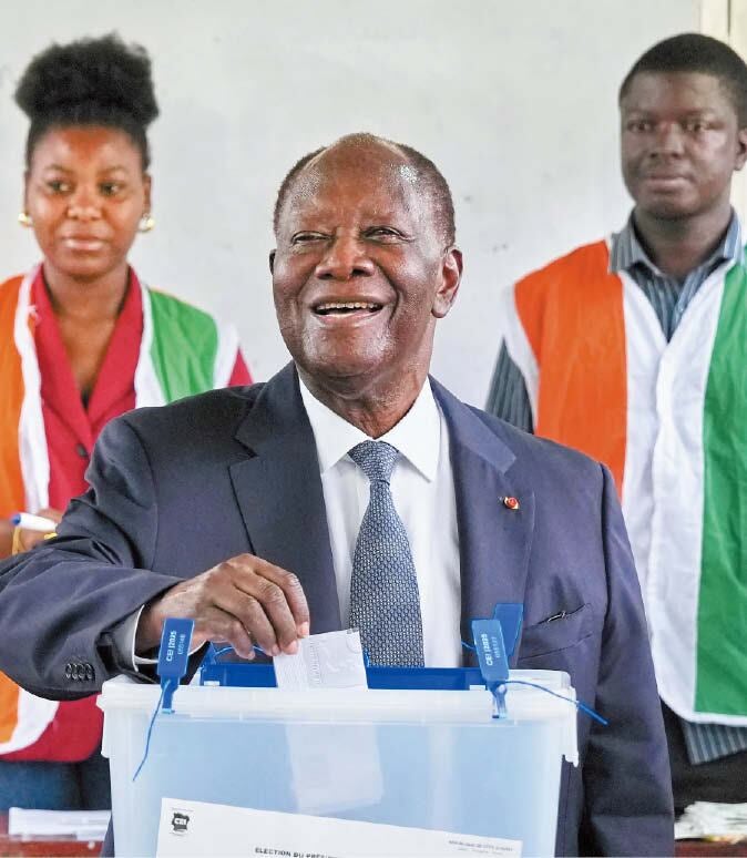 독재 무너뜨리고 또 독재… 코트디부아르 흑역사 재연?