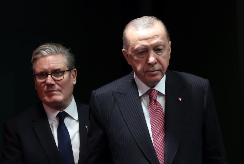 중동 ‘왕좌 전쟁’