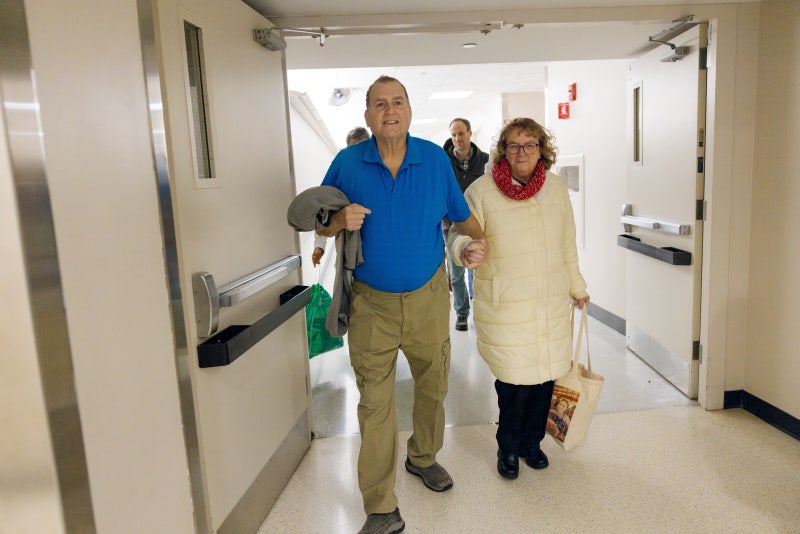 돼지 신장 환자에 이식, 9개월 동안 정상 기능… 역대 최장 기록 세워