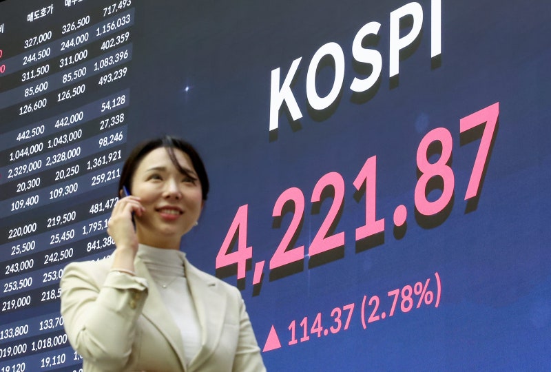 개미가 끌어올린 코스피, 4200선 돌파