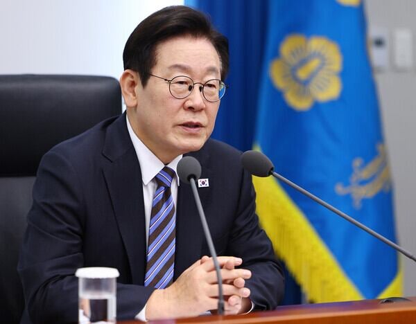 이재명 대통령이 13일 서울 용산 대통령실 청사에서 열린 수석보좌관회의에서 발언하고 있다./뉴시스