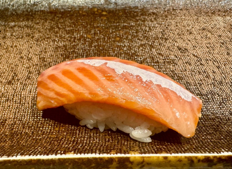 [박진배의 공간과 스타일] [315] 연어의 꿈같은 맛