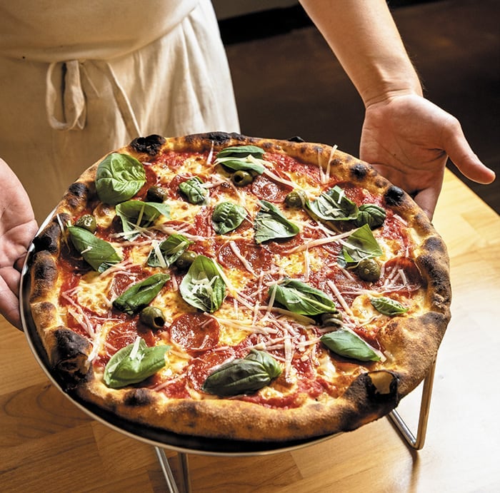 바삭한 질감, 그리고 정교하게 엮인 맛