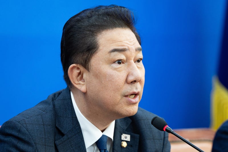 [정치 인사이드] 당 전략에 두번 재 뿌린 법사위 강경파… 김병기 화났다