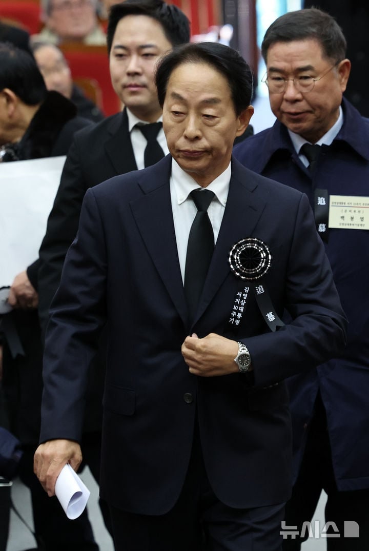 <b>김현철</b>, 민주당 <b>YS 추모식</b> 불참에 “이러니 개딸과 김어준 아바타”