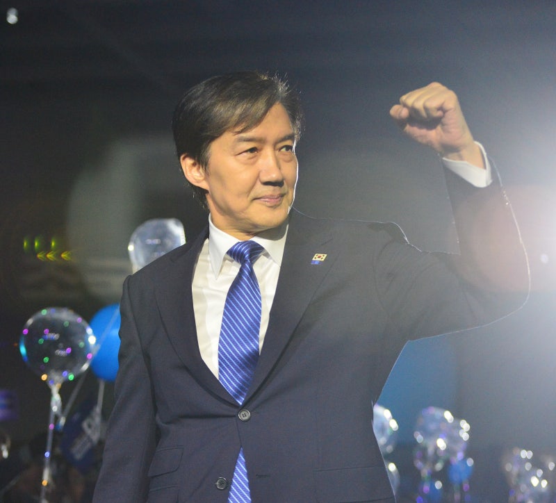 지지율 98.6% 다시 ‘조국당’