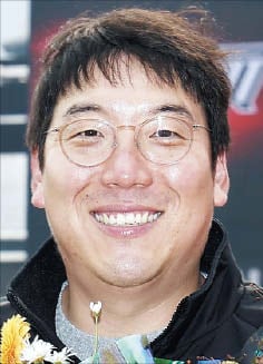 한국시리즈 MVP <b>김현수</b>, <b>KT</b>로 <b>이적</b>