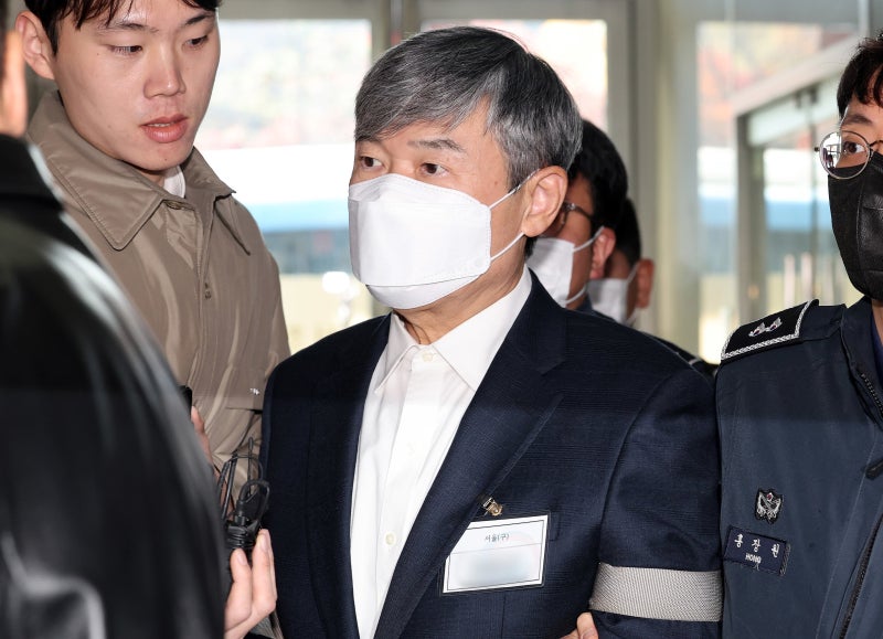 내란 특검, ‘정치 중립 의무 위반’ <b>조태용</b> 전 국정원장 <b>구속 기소</b>