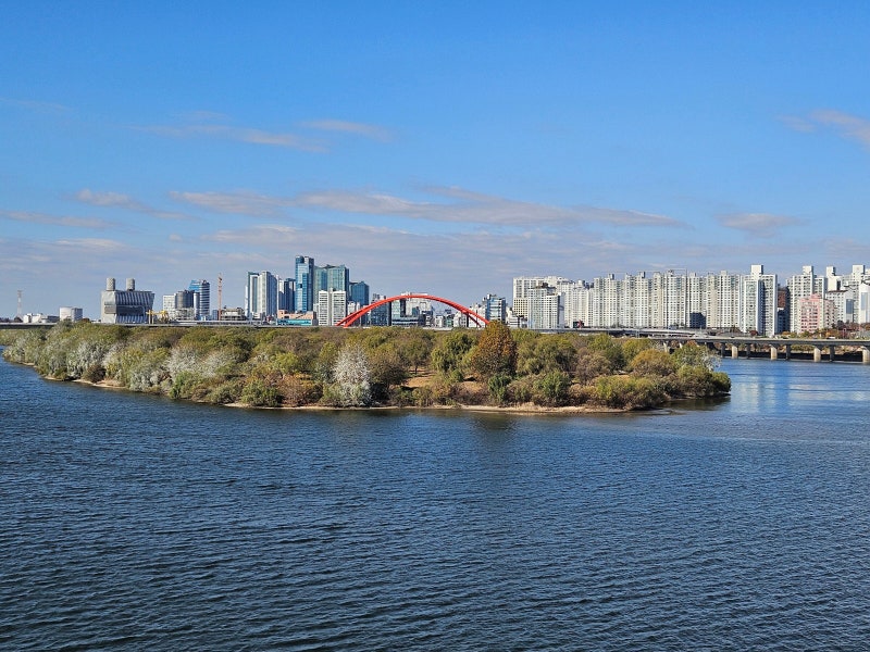 한강수운의 요충지, 밤섬에 초고층 타워 세운다면