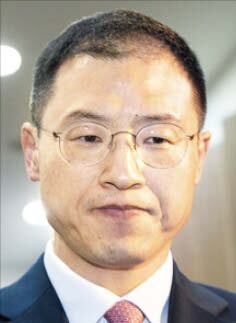 與 김상욱 “당이 휴대폰 제출 요구, 불쾌해 거부했다”