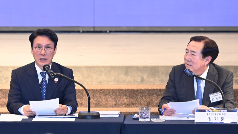 “강소기업 나오려면 규제 개혁해야”… 총리 만나 개선과제 100건 쏟아내