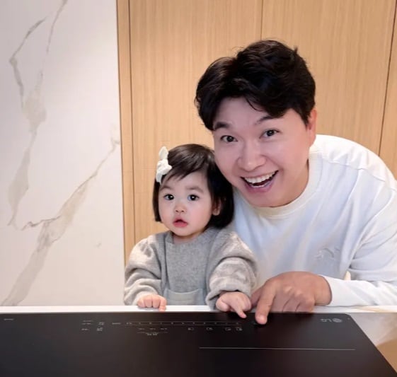 박수홍 딸 재이 14개월인데 벌써 광고 15개 대기업 러브콜 실화냐