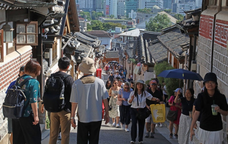 MZ·외국인 발길에 북촌이 살아났다... 상가 공실률 9.1%→2%