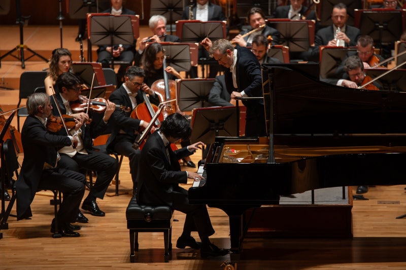 임윤찬의 피아노에서 재즈의 향기가… 라벨 협주곡 첫 협연