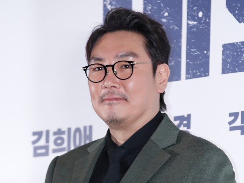 배우 <b>조진웅</b>, <b>소년범</b> 출신 의혹 일부 <b>인정</b>…“성폭행은 무관” [전문]
