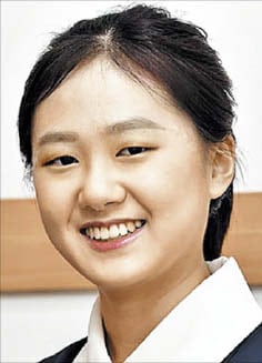 18세 김은지 9단 첫 세계 대회 우승