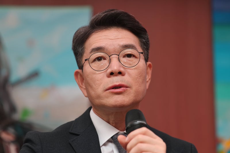 李 칭찬 받은 <b>정원오</b> “대통령과 같은 점은 ‘일잘러’”