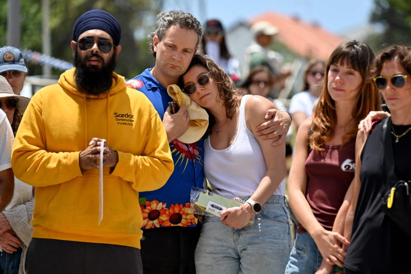 호주 무슬림 테러범 막은 영웅은 40대 무슬림 과일장수