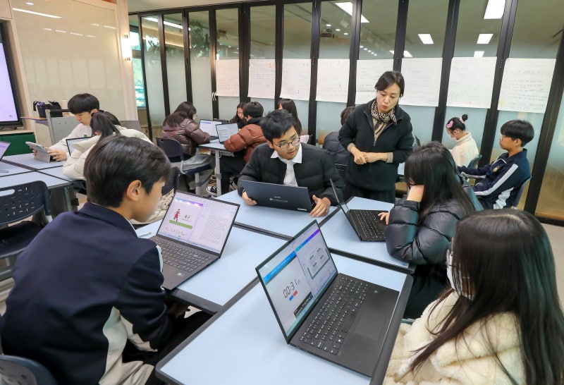 전 과목에 쓰기·말하기… 서울서도 찾아오는 시골 학교