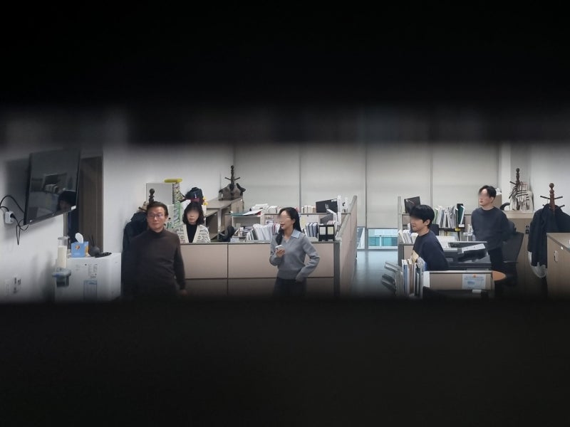 “尹, 권력 독점 위해 친위 쿠데타”