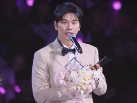 <b>이이경</b> 측 “’<b>놀면 뭐하니</b>’ 하차 때 유재석과 응원 대화하며 마무리”