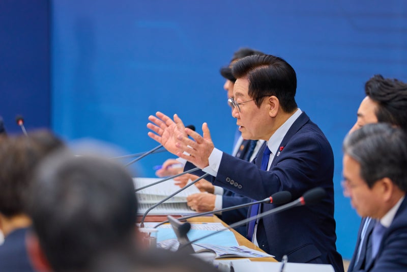 대통령 한마디에… 탈모주 웃고 카지노주 울고